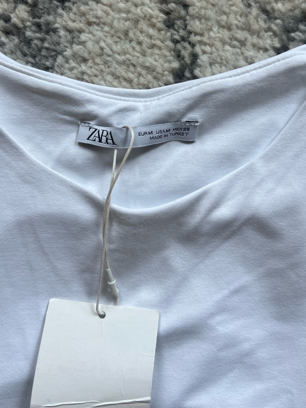 ZARA White Sleeveless High-Neck Bodysuit - Picture 3 of 3